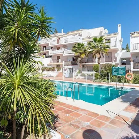Malagasuite Pool And Tennis Hotel 3*